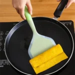 1pc Transparent Wide Slot Kitchen Silicone Spatula For Frying, Semi-Transparent Silicone Spatula
